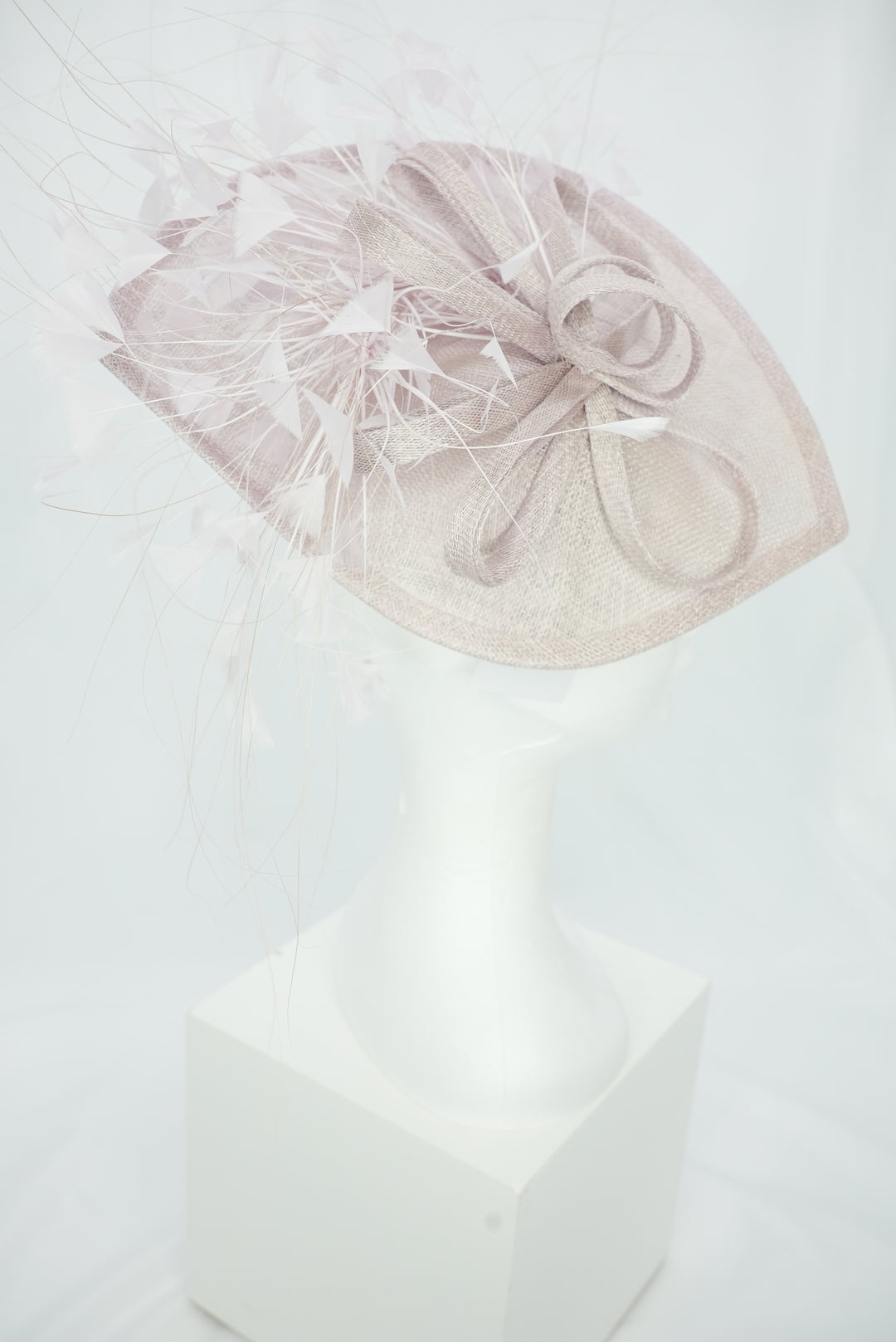 Fascinator oval "Feder" flieder