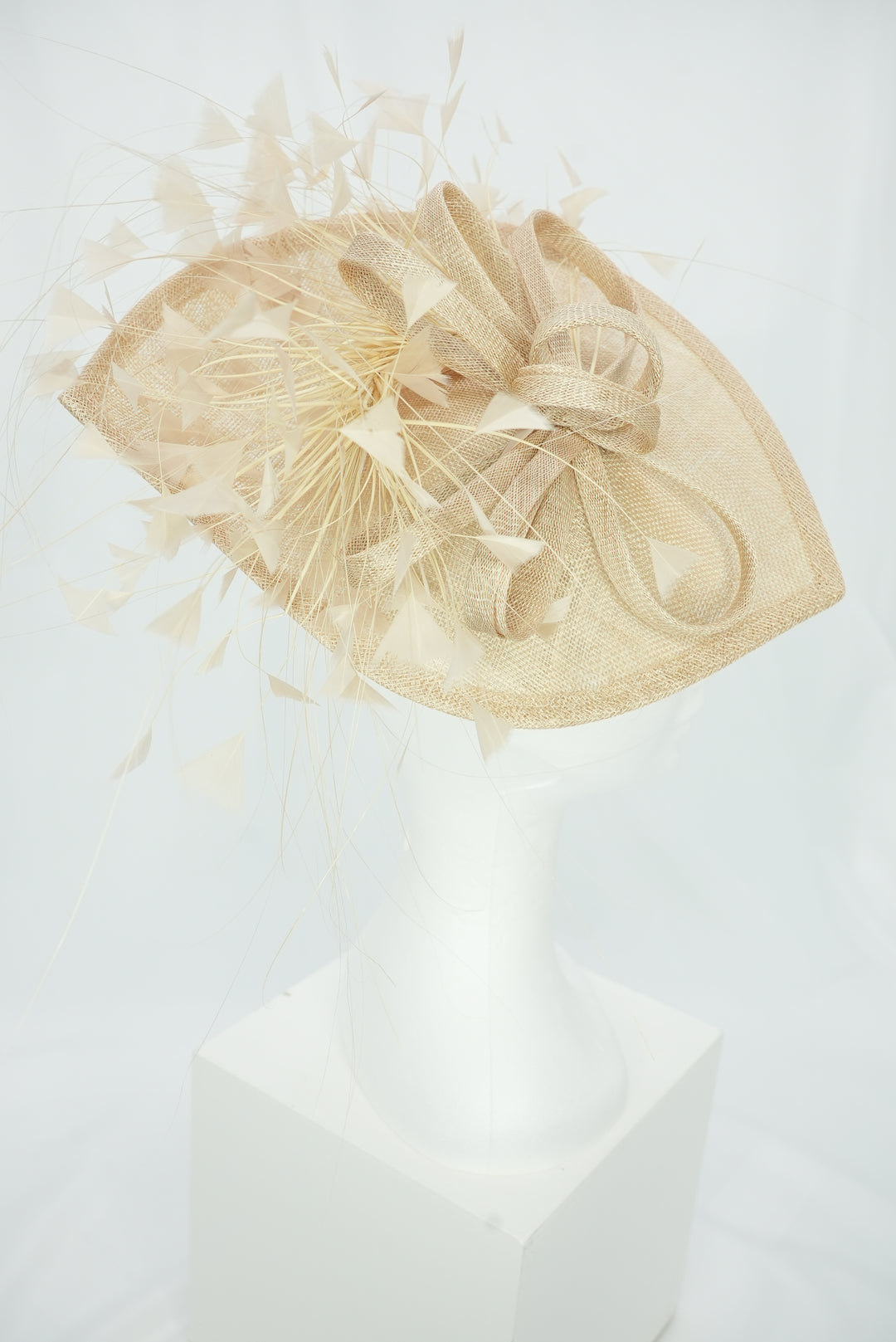 Fascinator oval "Feder" beige