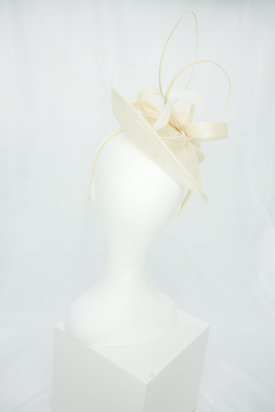 Tellerfascinator klein "Schleife" weiß