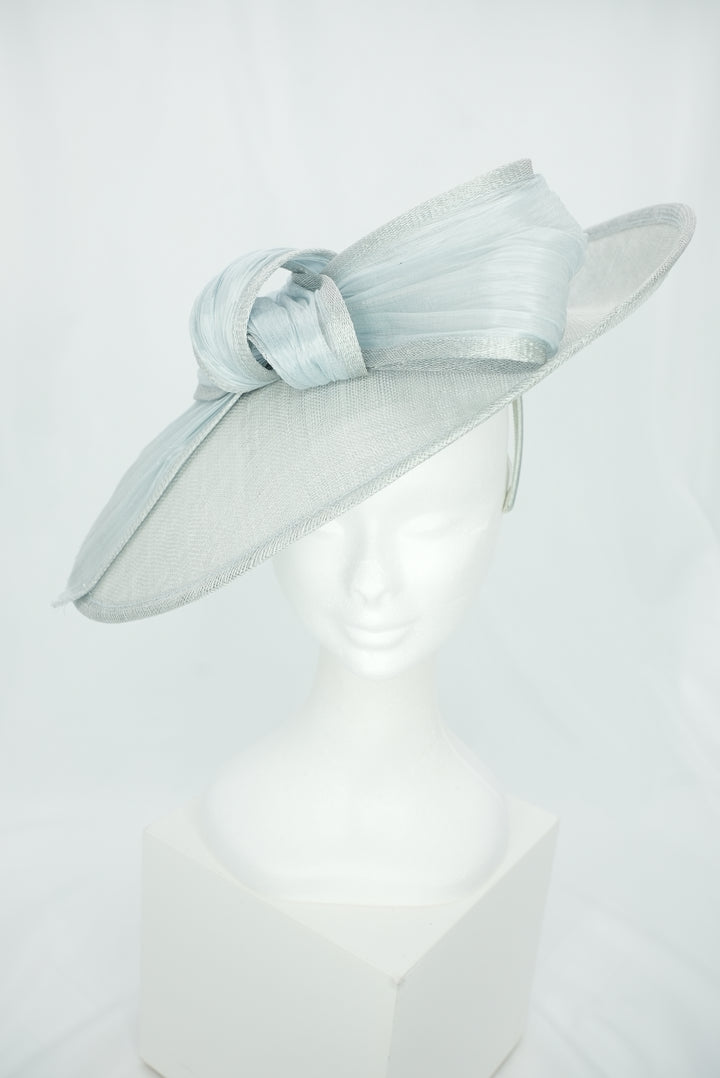 Tellerfascinator mit Schleife hellblau