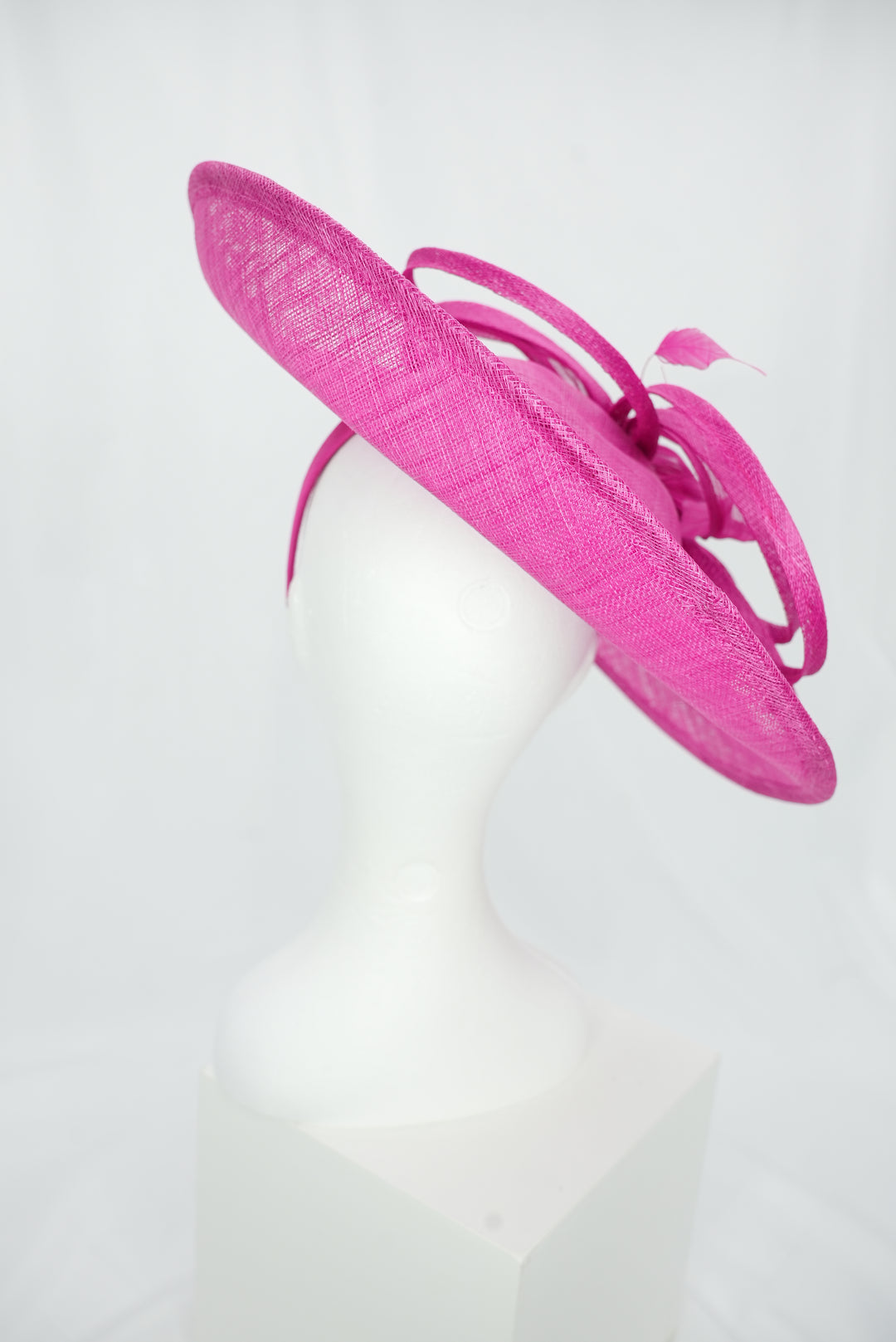 Tellerfascinator rund mit Schlaufen pink