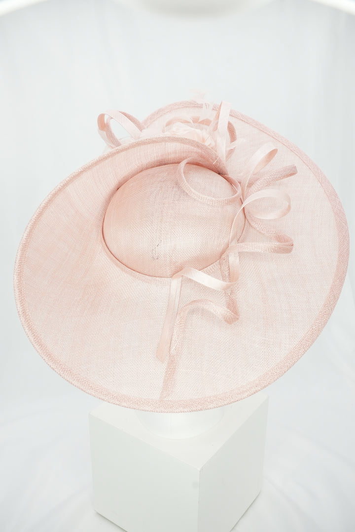 Großer Teller-Fascinator mit Blume rosa