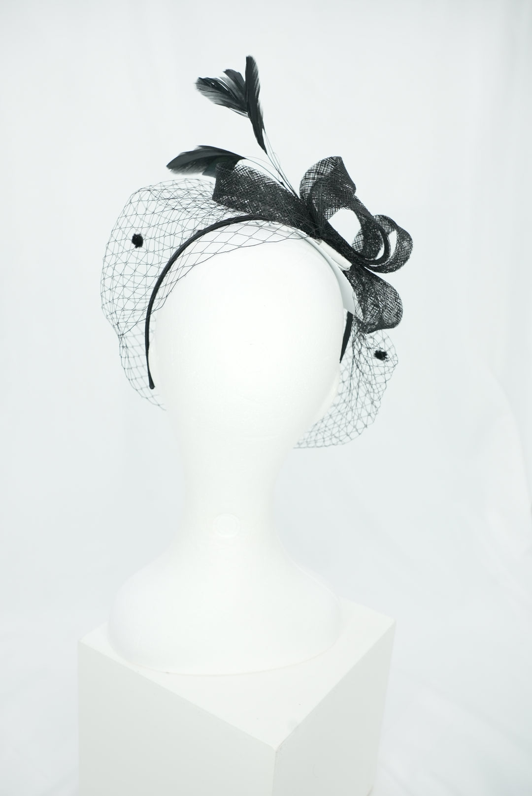Fascinator Sinemay schwarz