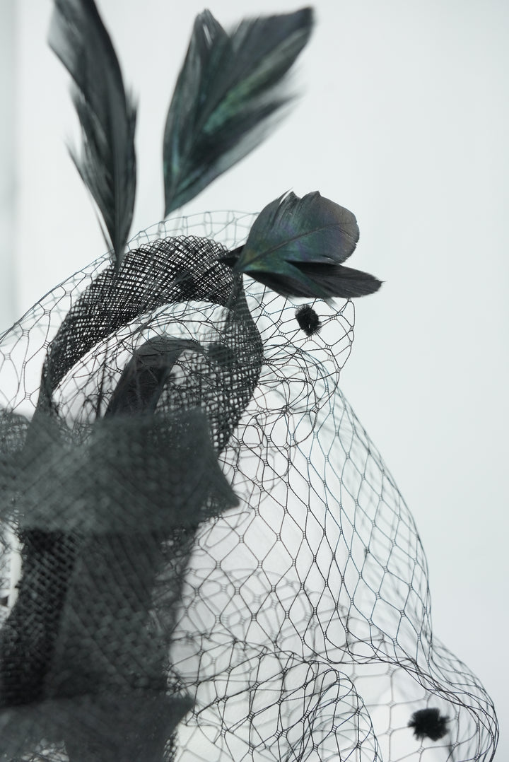 Fascinator Sinemay schwarz