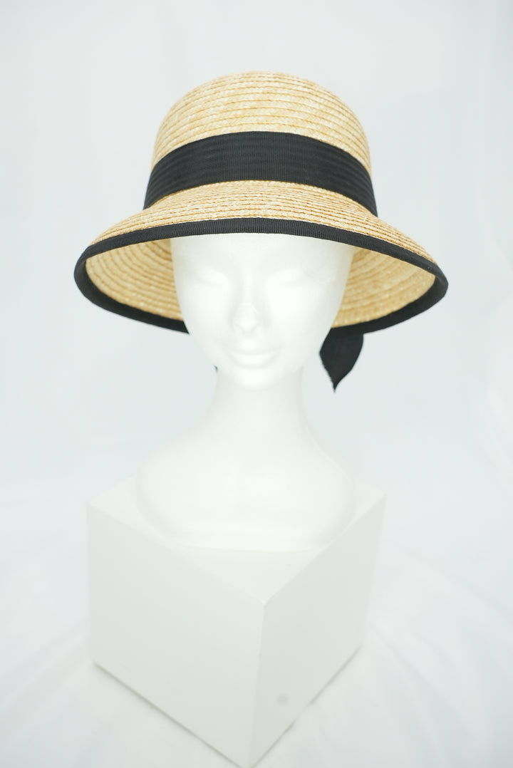 Strohhut "Glocke" schwarzer Rand und Schleife