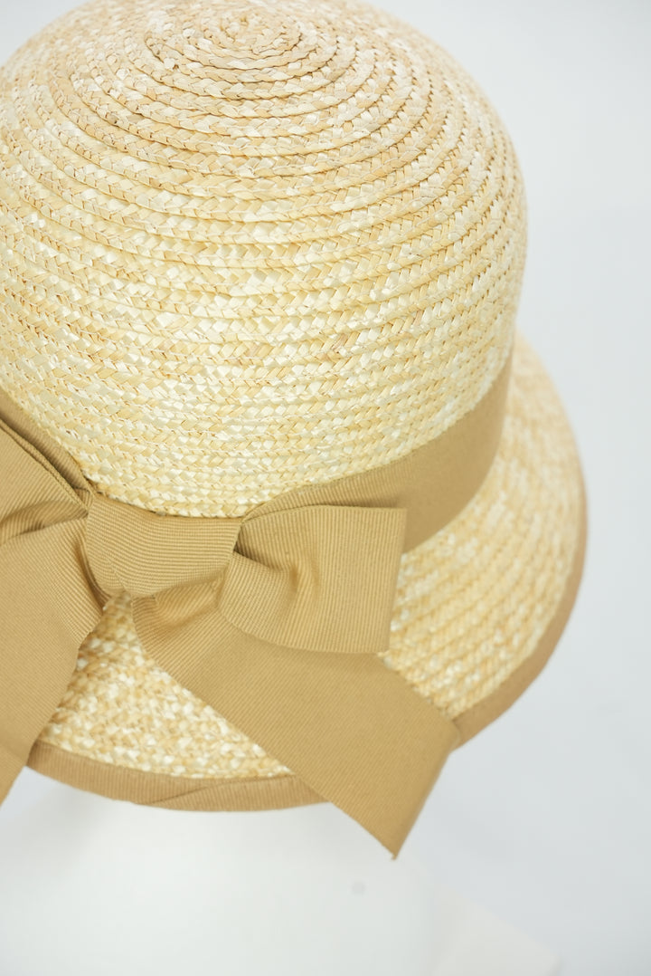 Strohhut "Glocke" beiger Rand & Schleife