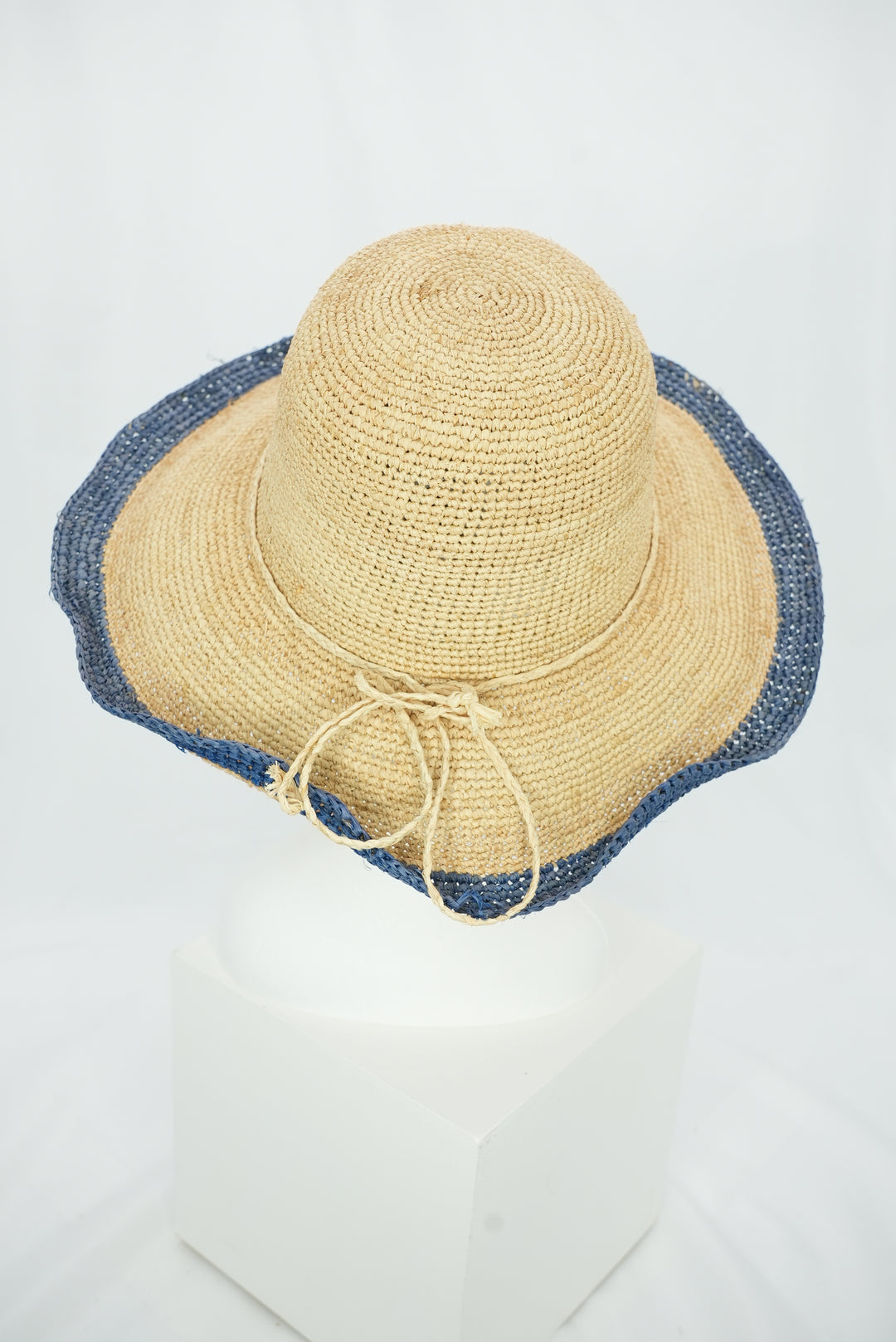 Strohhut "blauer Rand"