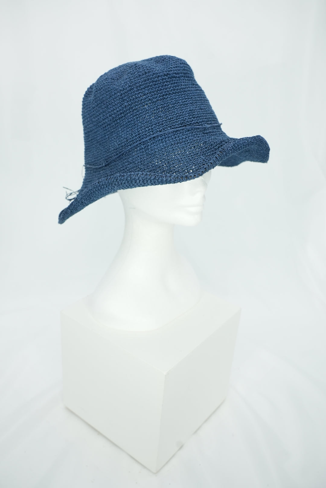 Strohhut dunkelblau