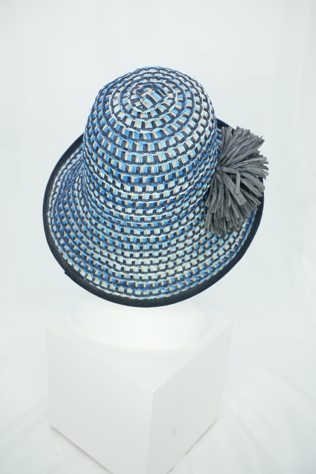 Strohhut "geflochten"