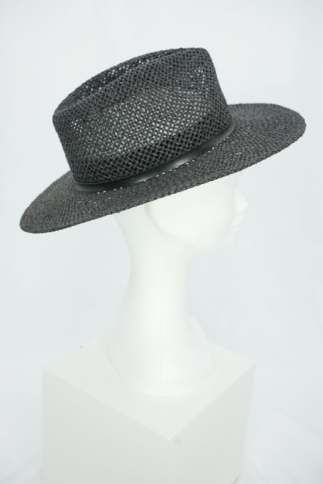 Strohhut "schwarz" dünnes Lederband