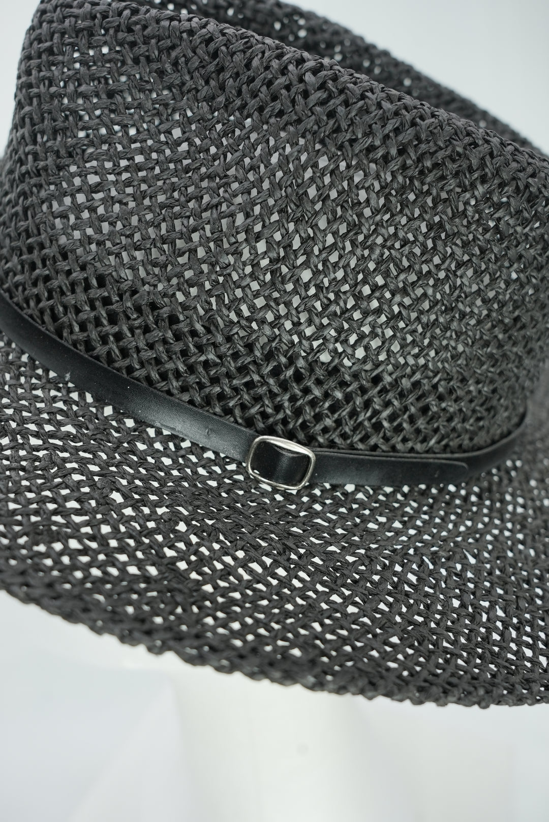 Strohhut "schwarz" dünnes Lederband