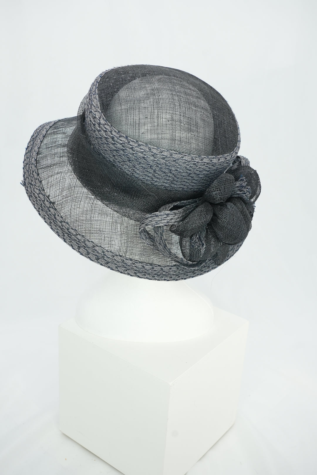 Modelhut "blau" Blume