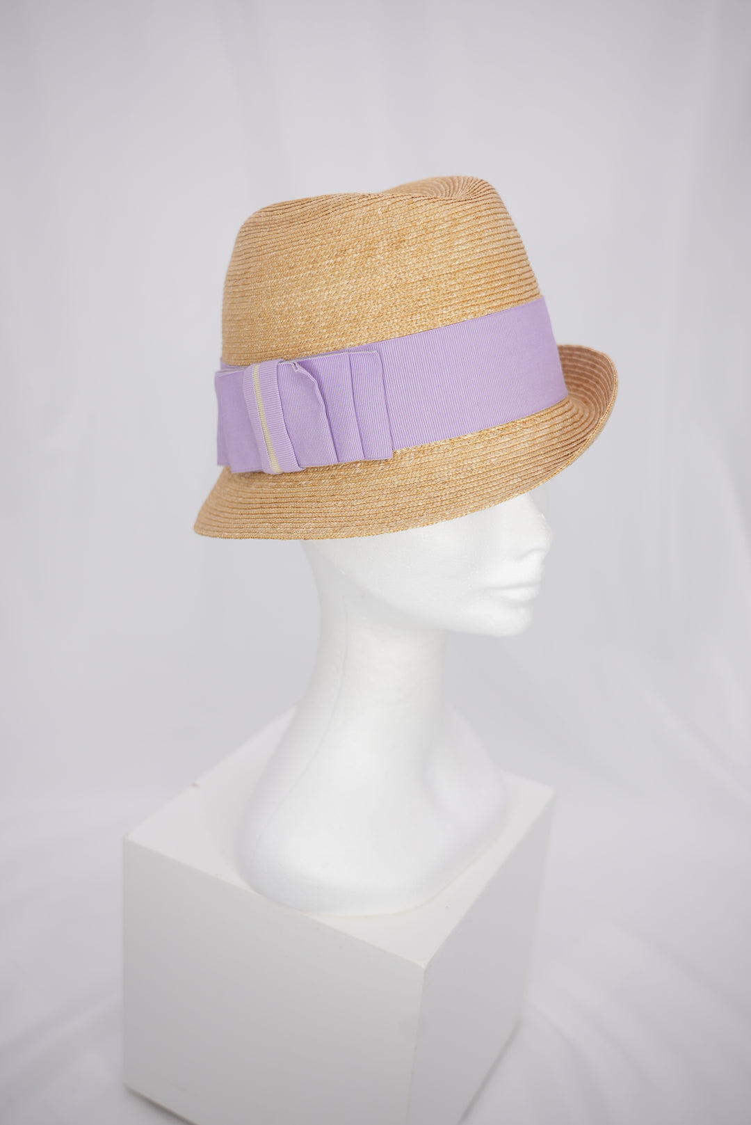 Strohhut "lila Band"