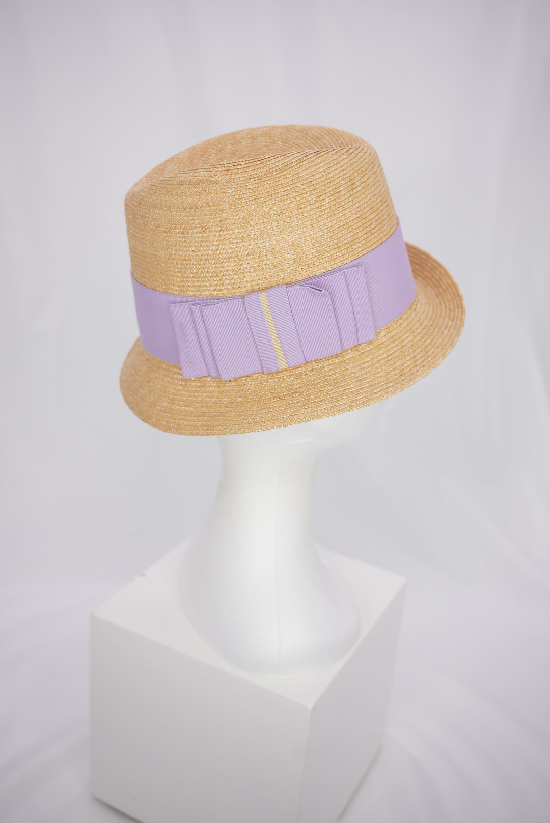 Strohhut "lila Band"