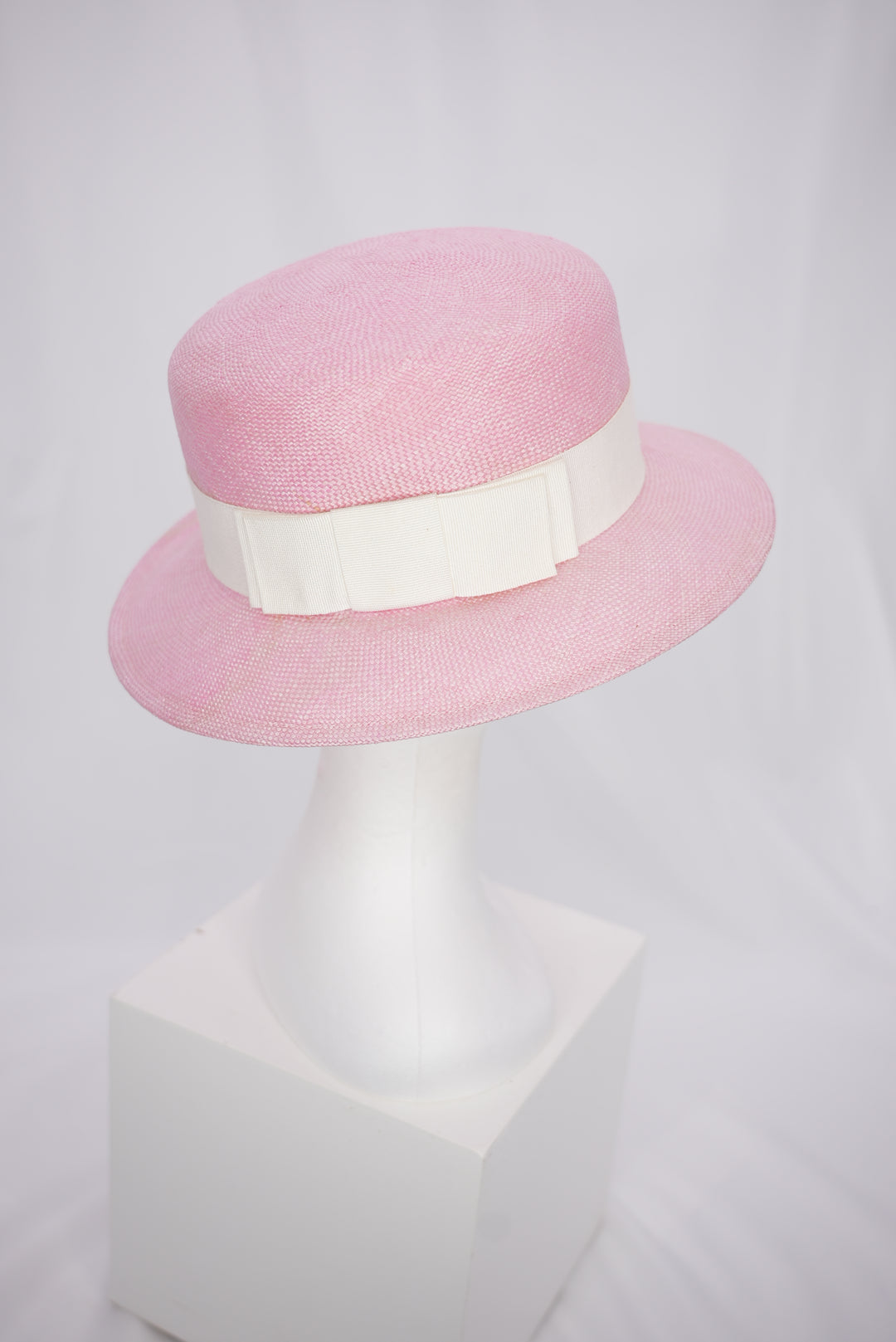 Strohhut "rosa" mit weißer Schleife