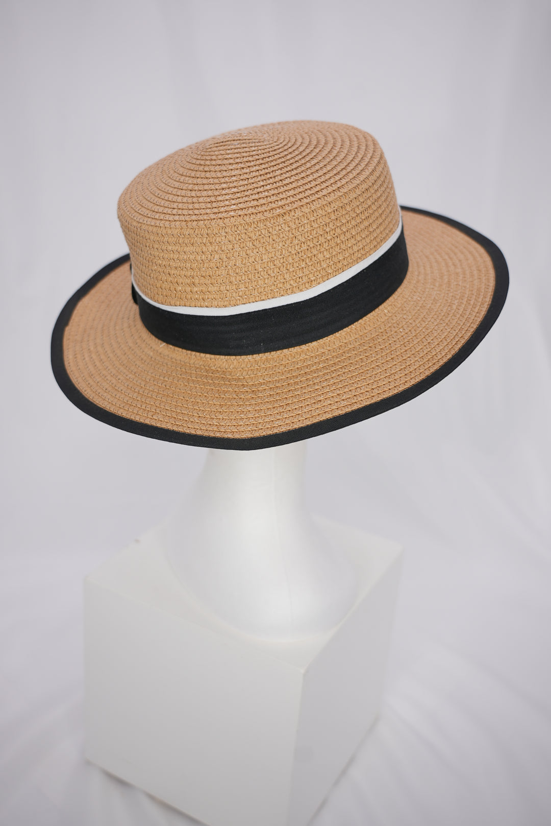 Strohhut "schwarzes Band" M