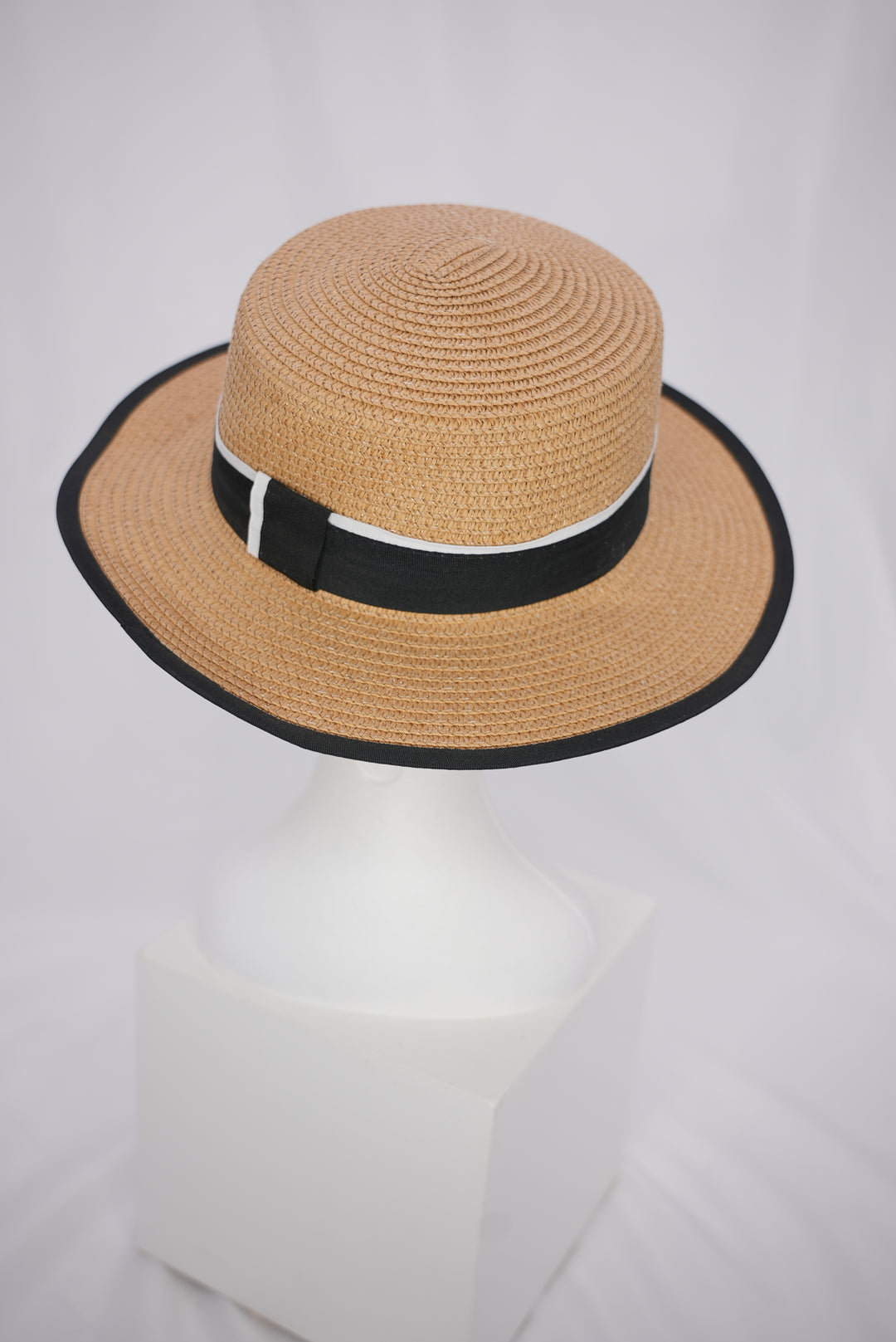 Strohhut "schwarzes Band" M