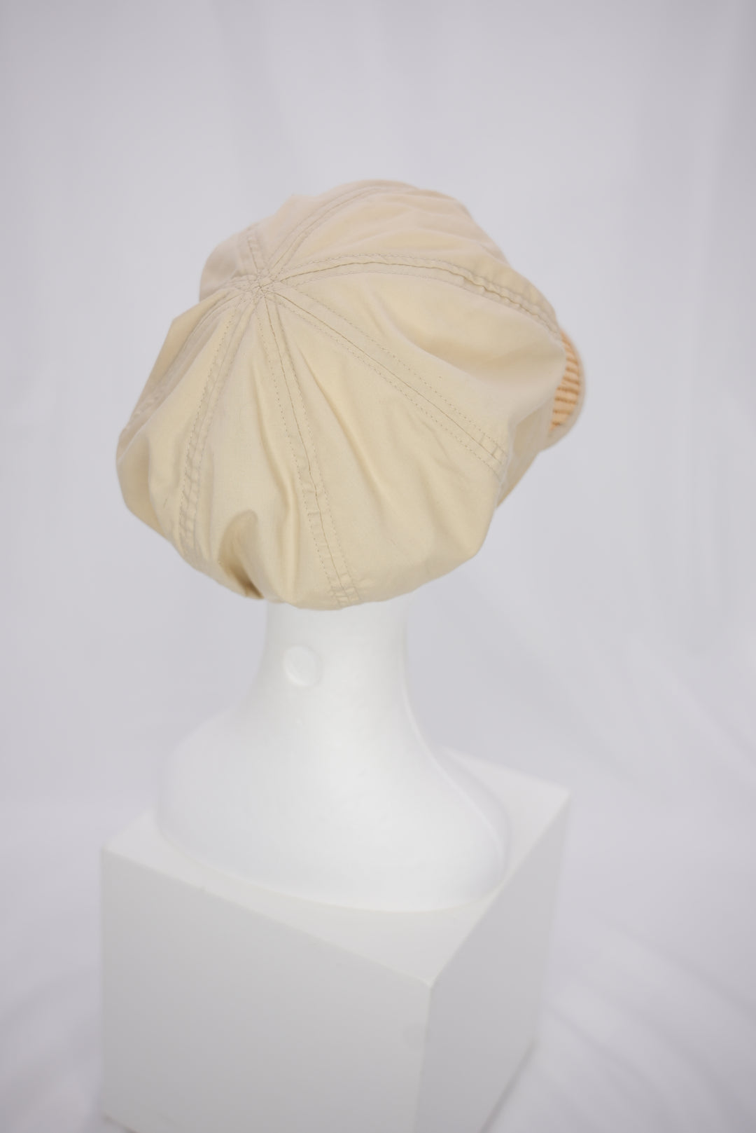 Schildkappe "beige"