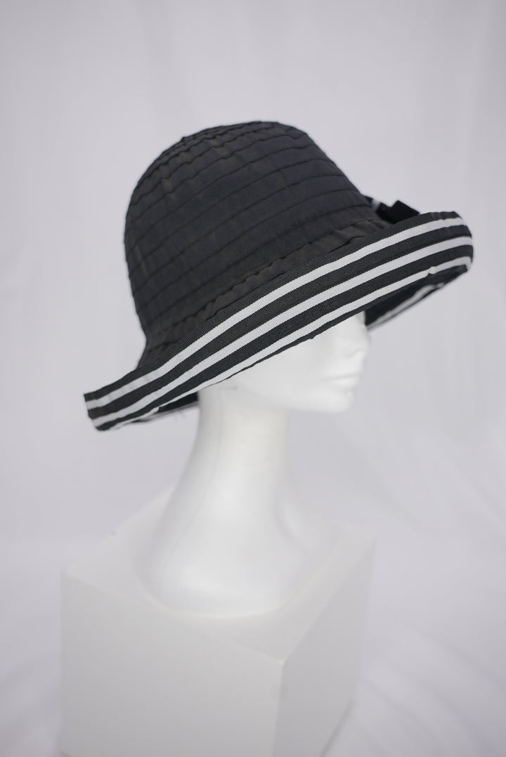 Stoffhut "schwarz/weiß"
