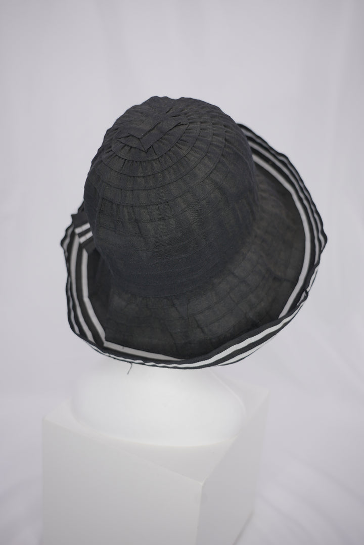 Stoffhut "schwarz/weiß"