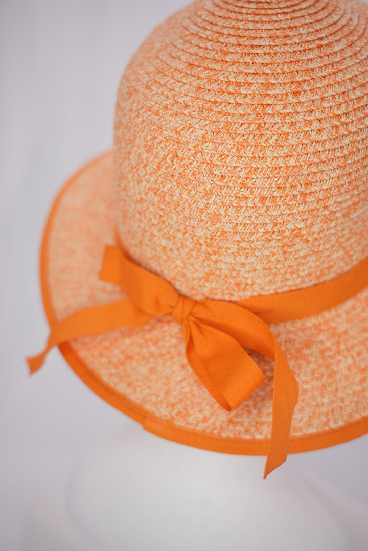 Paper-Hut "orange mit Schleife"