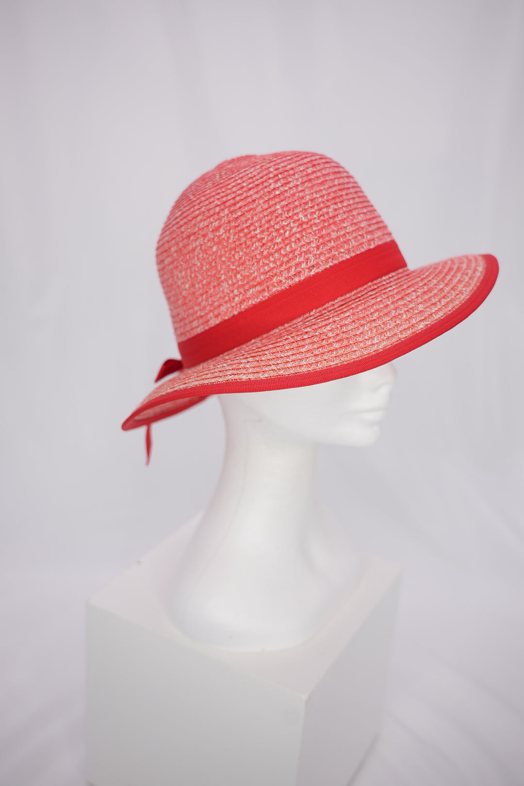 Paper-Hut "rot mit Schleife "