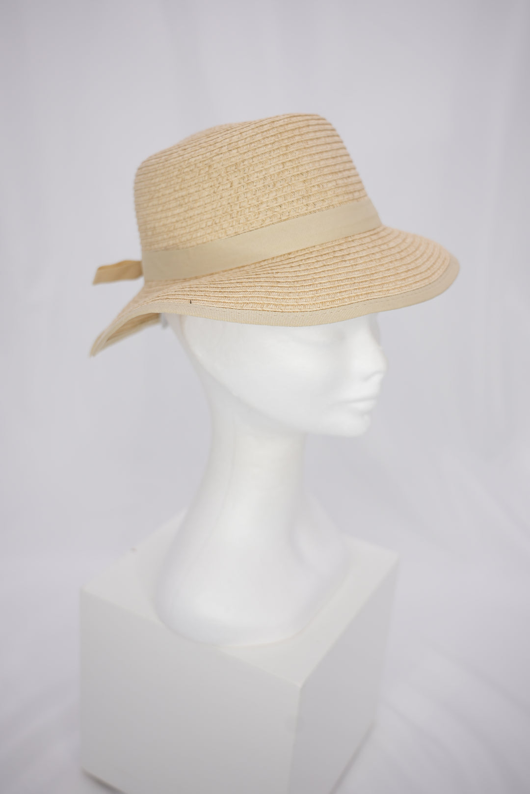 Paper-Hut "beige mit Schleife"