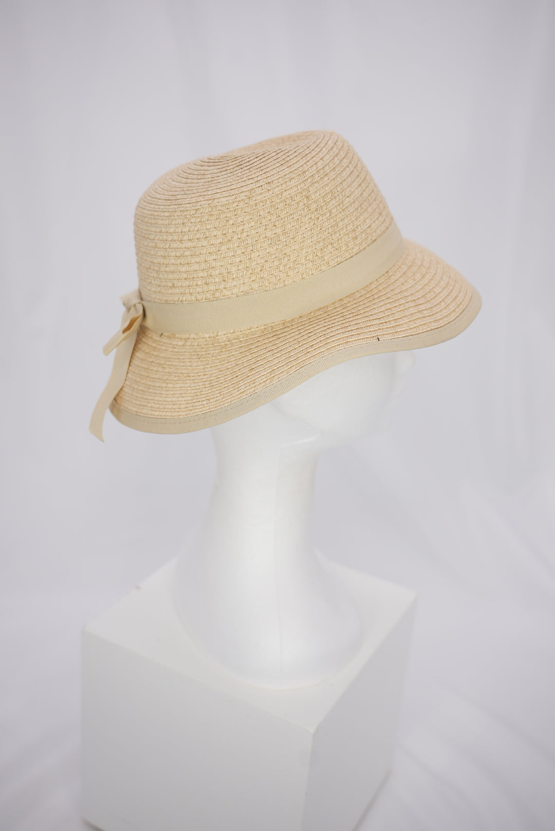 Paper-Hut "beige mit Schleife"