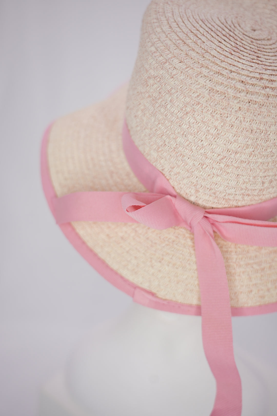 Paper-Hut "weiß-rosa mit Schleife"