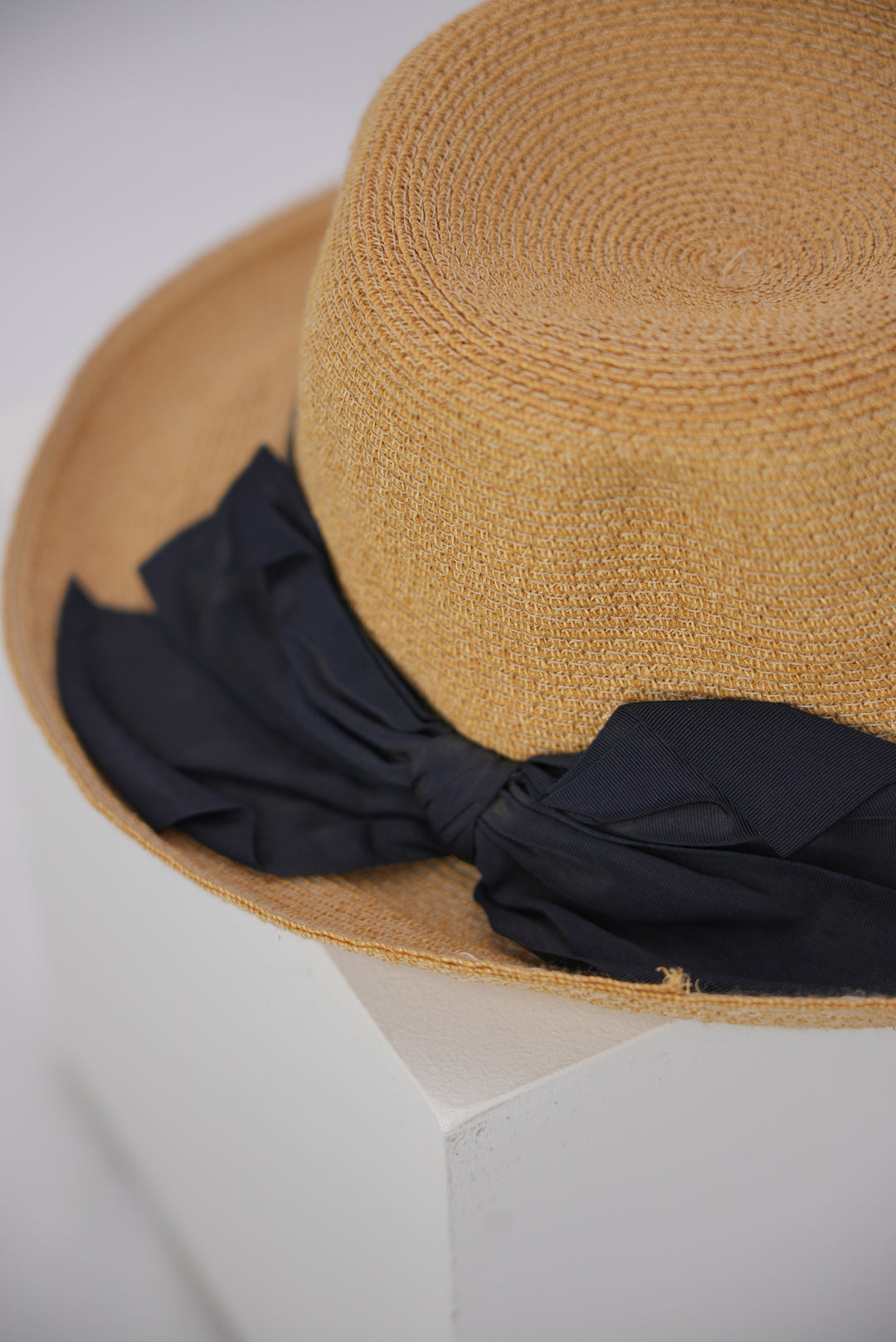 Kinder Paper Strohhut mit dunkelblauer Schleife