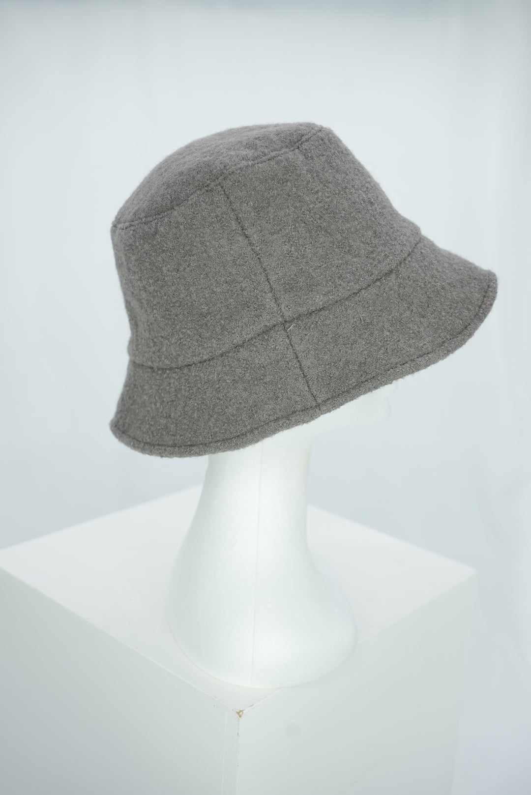 Bucket Hat "hellgrau"