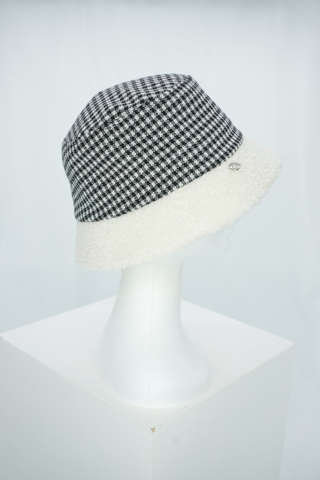 Bucket Hat "schwarz/weiß"