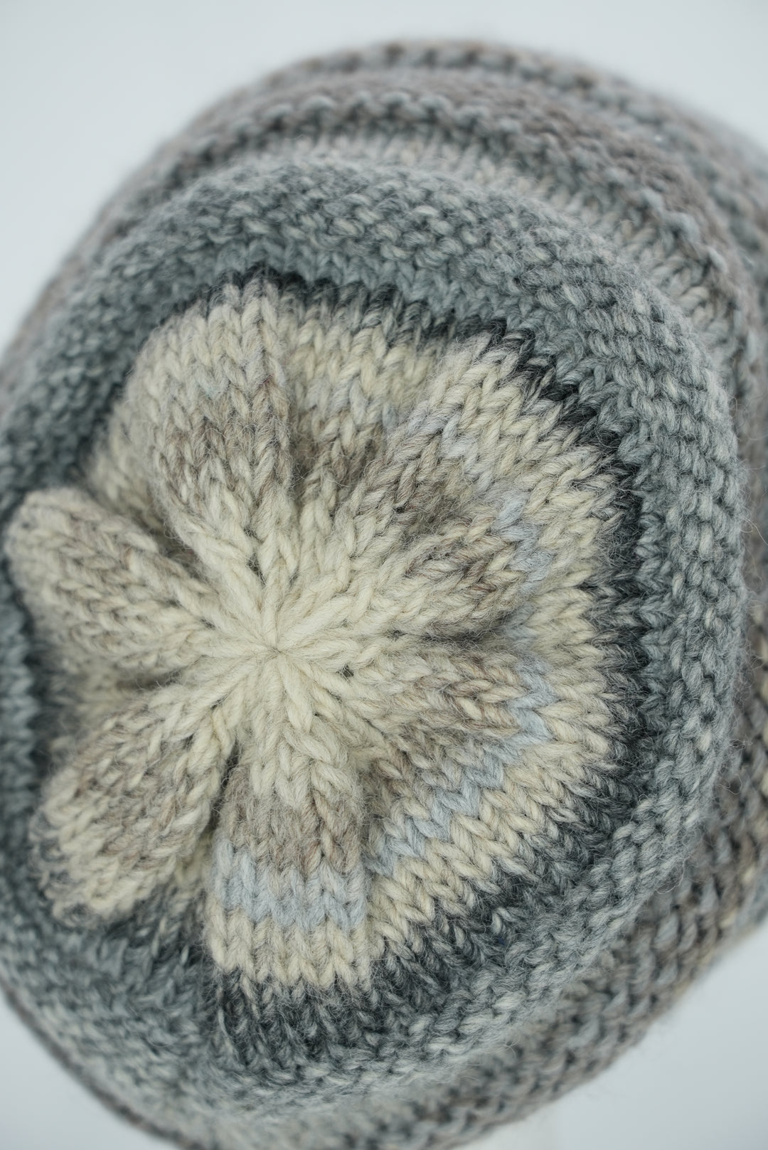Beanie hellgrau/grau/beige