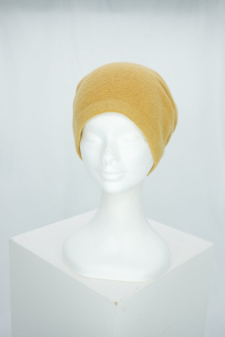 Beanie mit Raffung gelb
