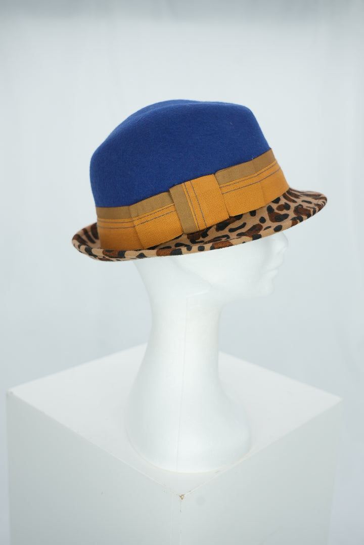 Filzhut "Herrenform blau mit Leoparden Krempe "