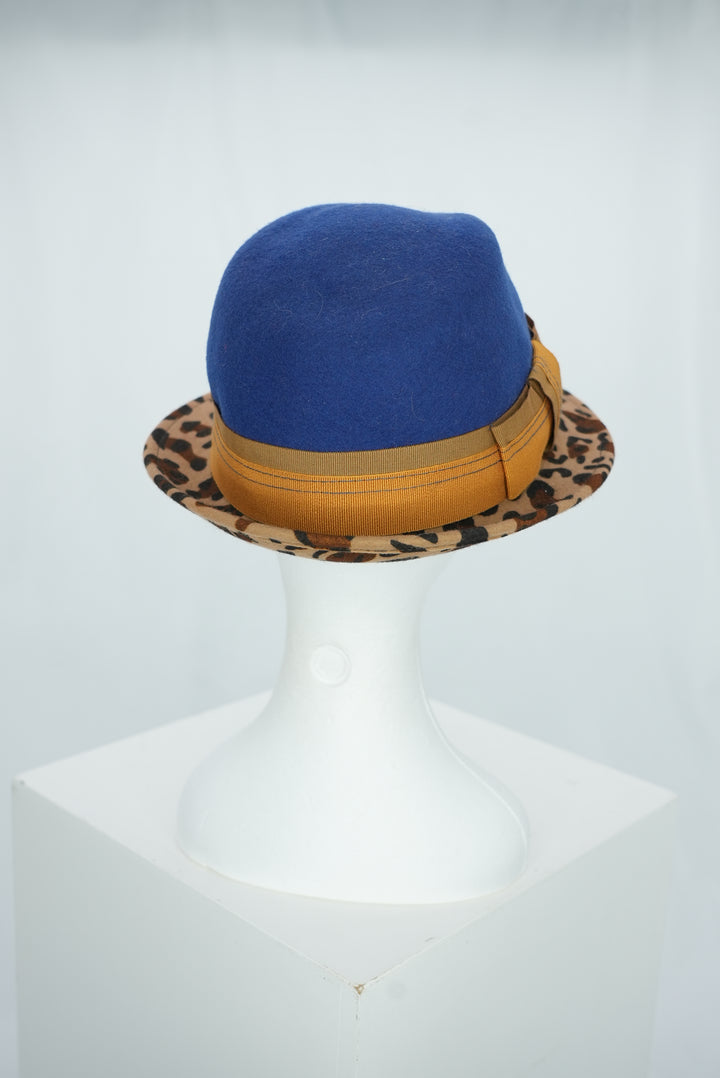 Filzhut "Herrenform blau mit Leoparden Krempe "