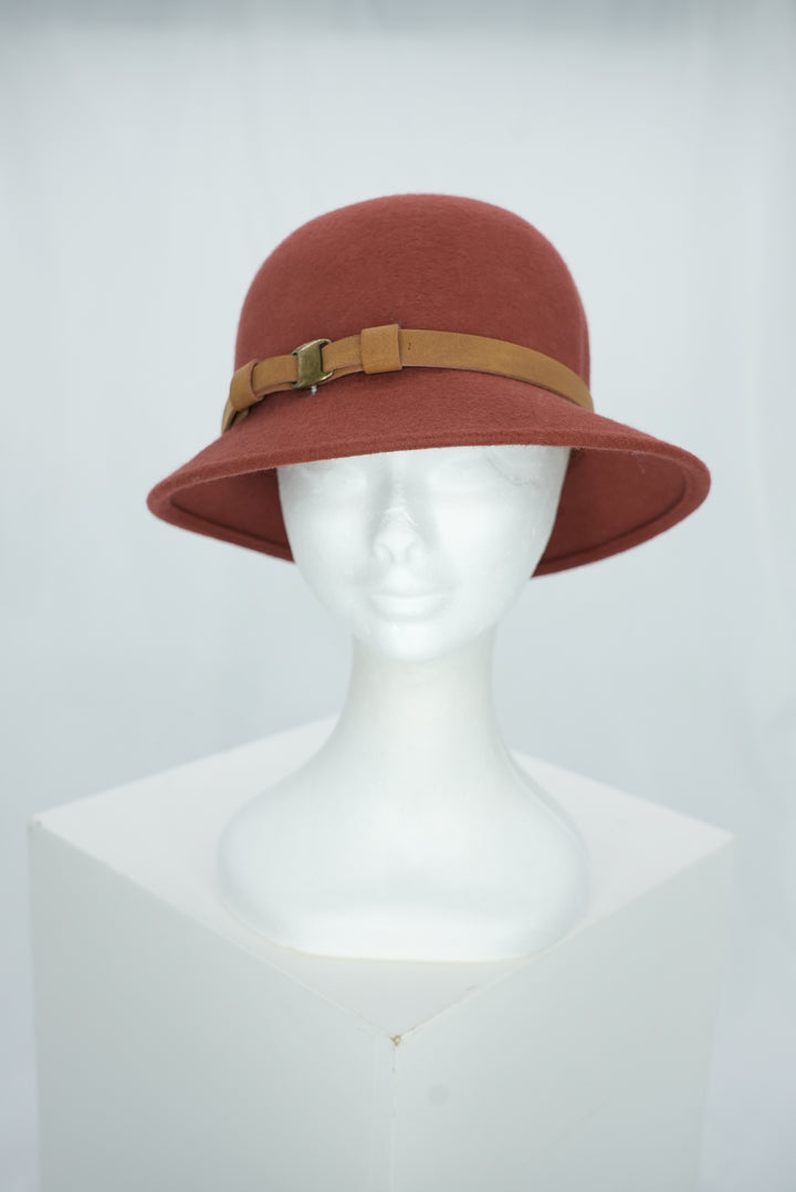 Filzhut "braun mit Lederband"