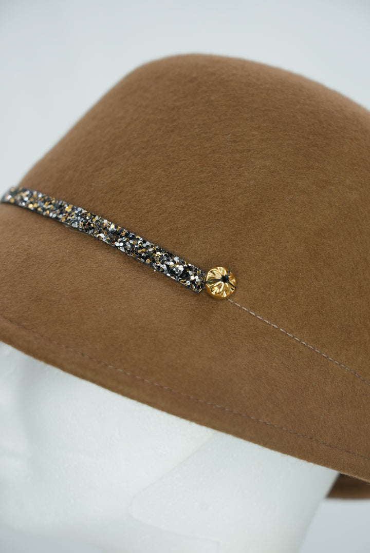 Glockenhut "braun mit Glitzerband"