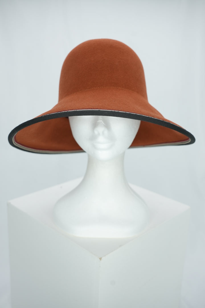 Wollhut "Glocke mit großer Krempe" orange
