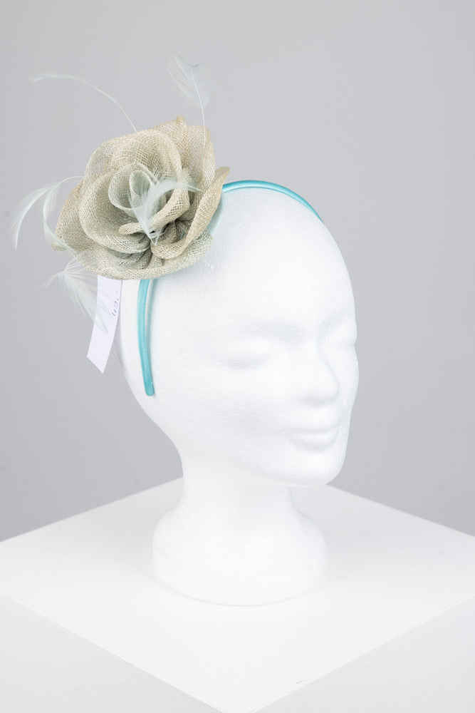 Fascinator "Blume mit Federn"