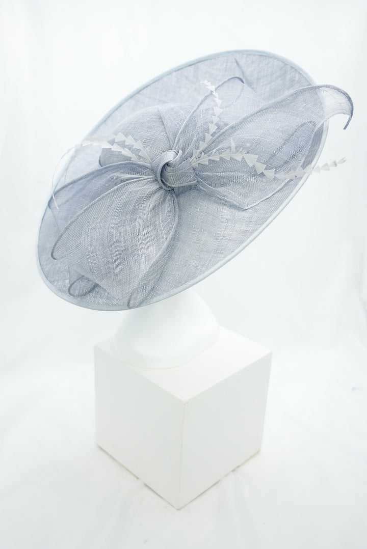 Fascinator "groß mit Schleife" graublau