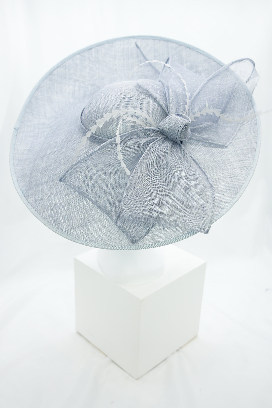 Fascinator "groß mit Schleife" graublau