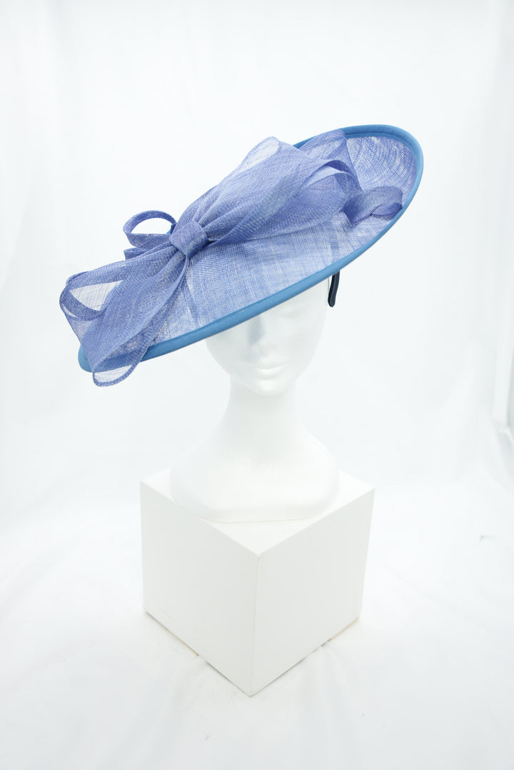 Fascinator hellblau