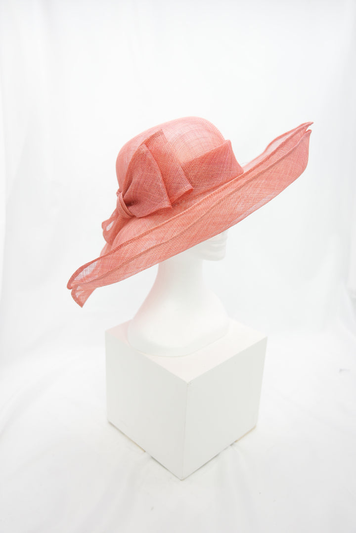 Modellhut / Fascinator koralle