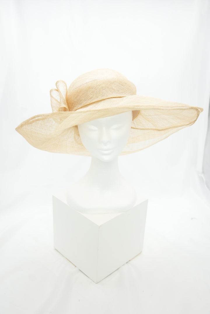 Modellhut / Fascinator beige
