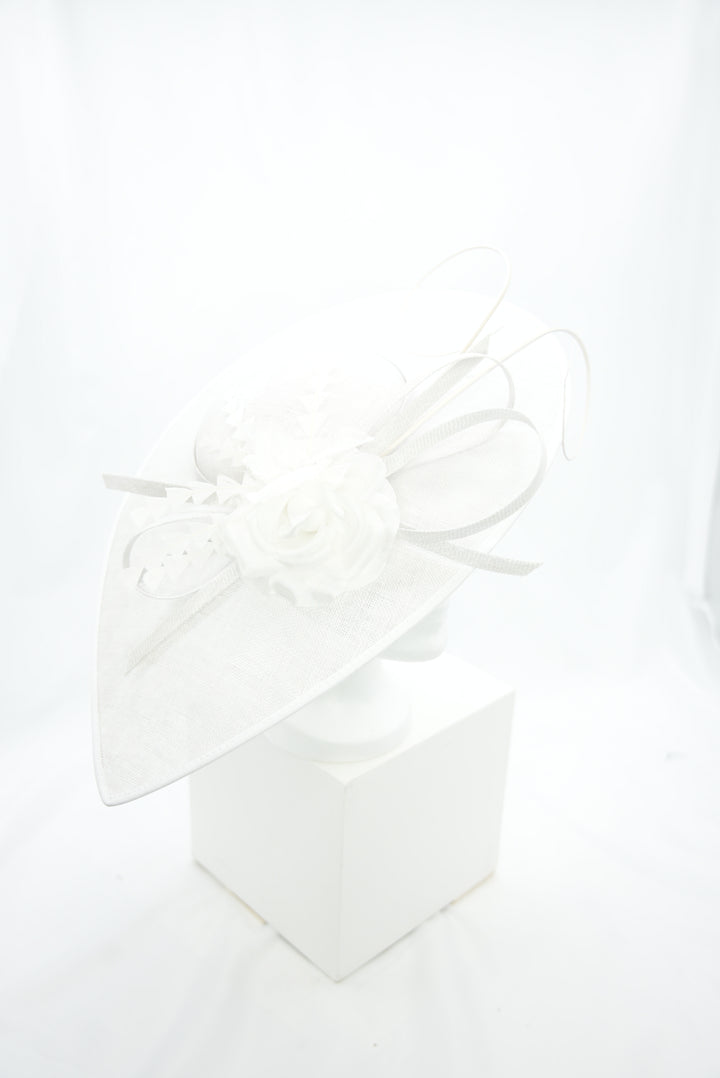 Fascinator white