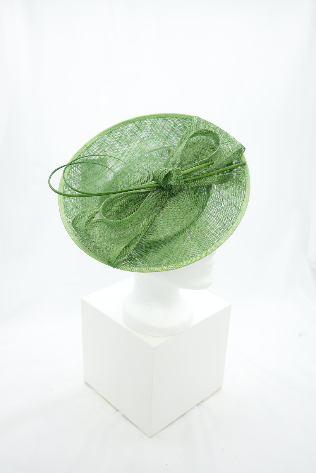 Fascinator "Spirallenteller" grün