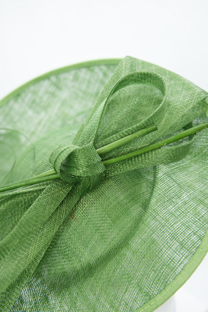 Fascinator "Spirallenteller" grün