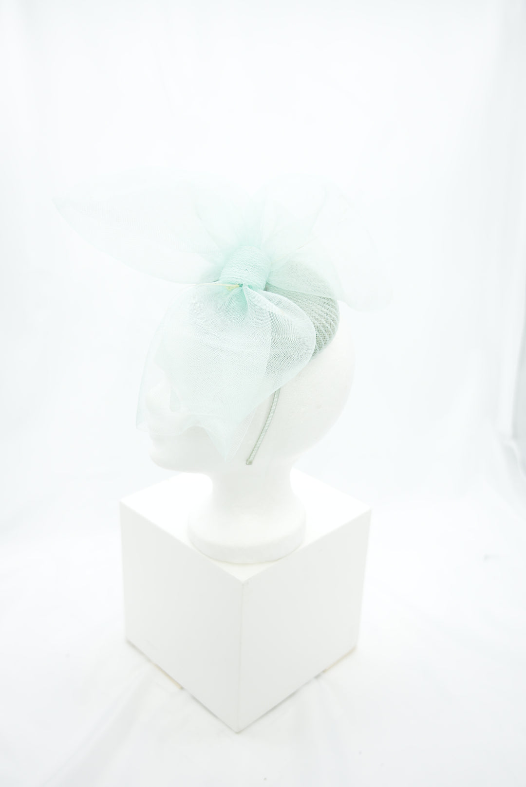 Fascinator "hellblau Schleife"