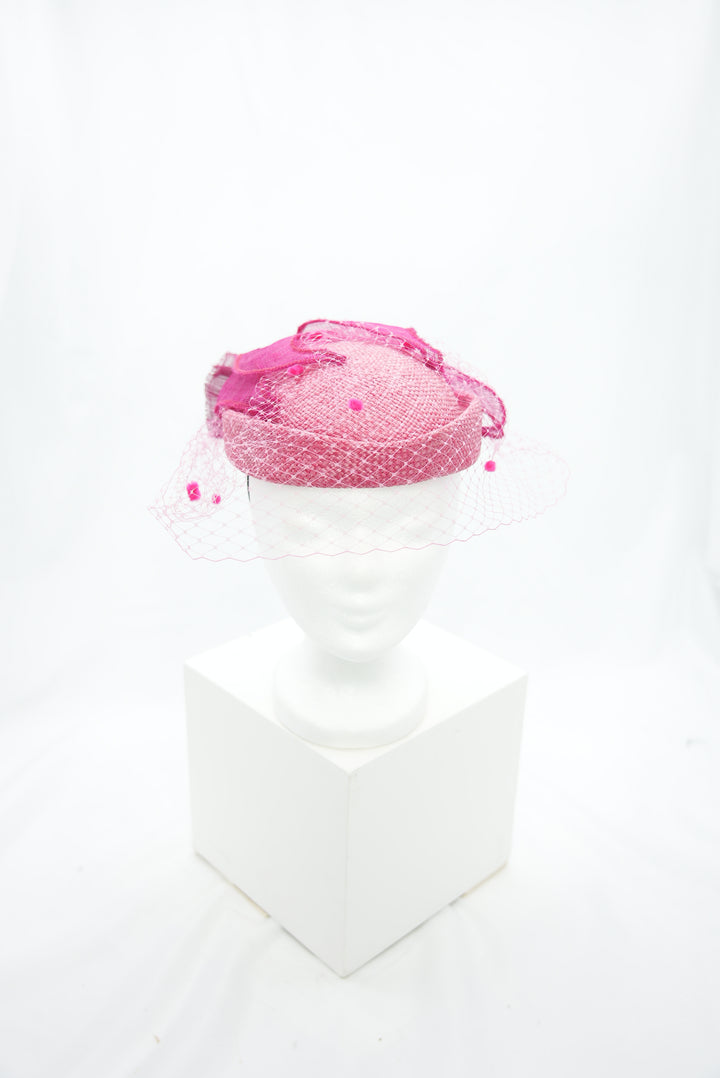 Fascinator pink mit Schleiernetz